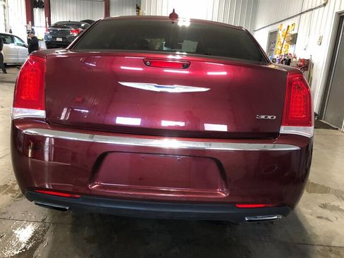 Used 2017 Chrysler 300 Limited image 23