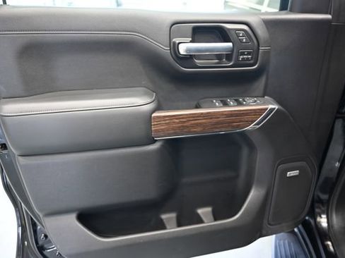 Used 2021 Chevrolet Silverado 1500 High Country w/ Technology Package image 26