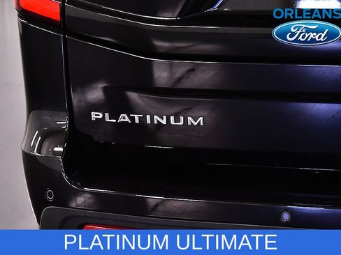 Used 2025 Ford Expedition Platinum w/ Platinum Ultimate Package AWD/4WD image 11
