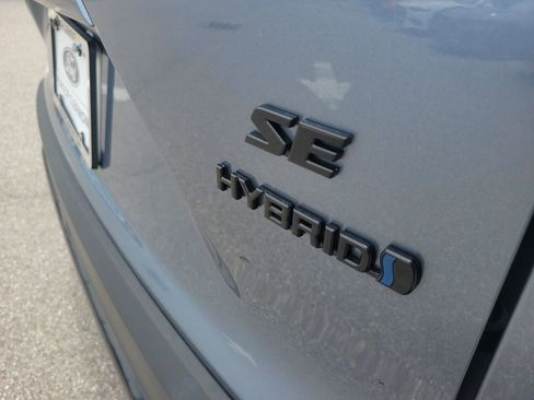 Used 2023 Toyota Corolla Cross AWD Hybrid image 7