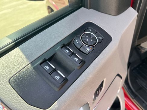 Used 2016 Ford F150 Lariat image 12