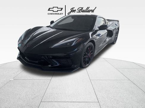 Used 2025 Chevrolet Corvette Stingray w/ Z51 Performance Package image 3