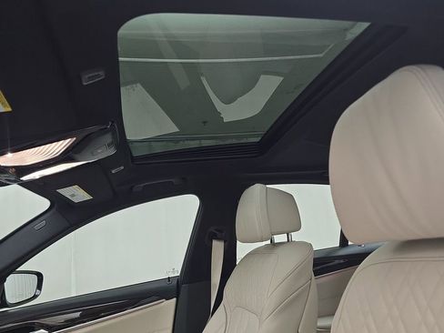 Used 2019 BMW M550i xDrive AWD/4WD image 24