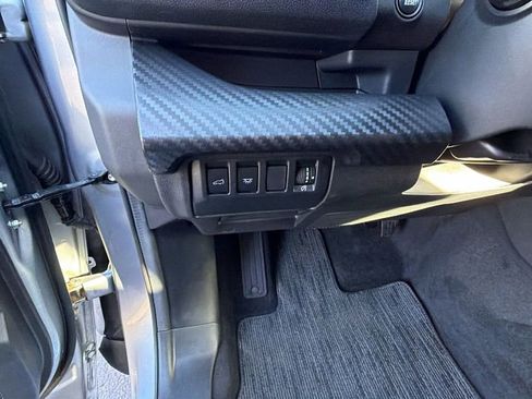 Used 2024 Subaru Ascent Premium w/ Convenience Package image 30