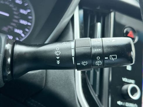 Used 2020 Subaru Outback Limited image 28