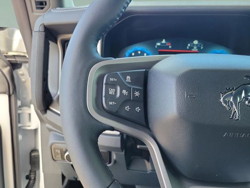 New 2025 Ford Bronco Outer Banks image 13