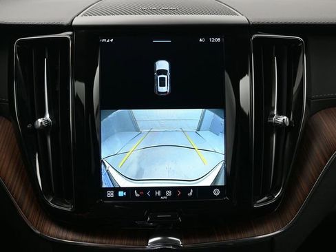 Used 2023 Volvo XC60 B5 Ultimate w/ Protection Package Premier image 22