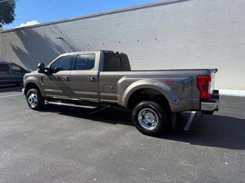 Used 2019 Ford F350 Lariat w/ Lariat Ultimate Package image 18