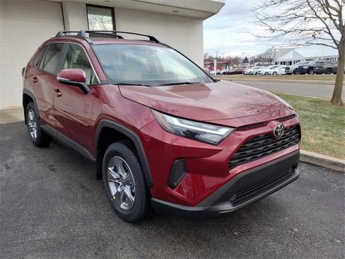 New 2025 Toyota RAV4 XLE image 5