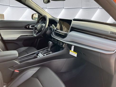 New 2026 Jeep Compass Limited AWD/4WD image 15