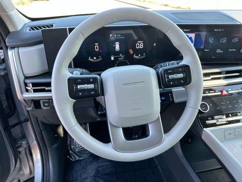 Used 2025 Hyundai Santa Fe SEL image 14