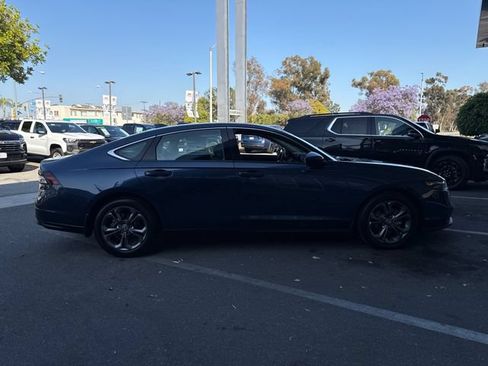 Used 2023 Honda Accord EX image 6