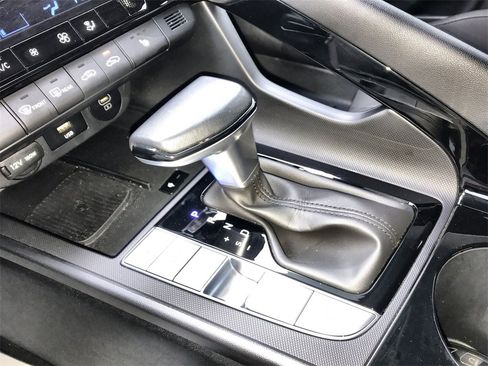 Used 2024 Hyundai Elantra SEL w/ Convenience Package image 20