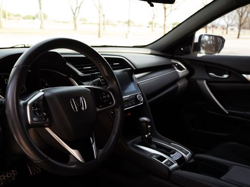 Used 2020 Honda Civic Sport image 16