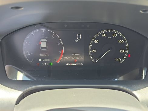 Certified 2025 Honda HR-V LX image 24