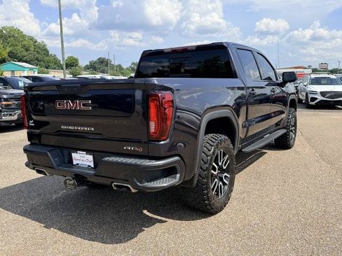 Used 2024 GMC Sierra 1500 AT4 w/ Technology Package AWD/4WD image 6