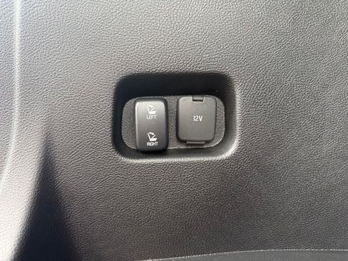 Used 2024 Ford Edge Titanium AWD/4WD image 7