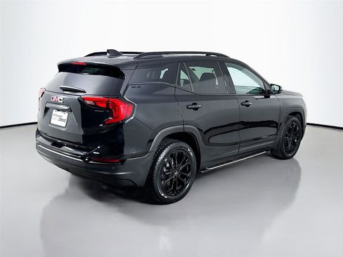 Used 2021 GMC Terrain SLE w/ Driver Convenience Package image 9