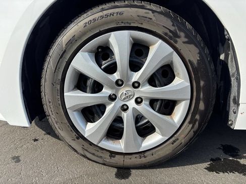 Used 2024 Toyota Corolla LE FWD image 6