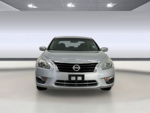 Used 2013 Nissan Altima 2.5 S FWD image 6
