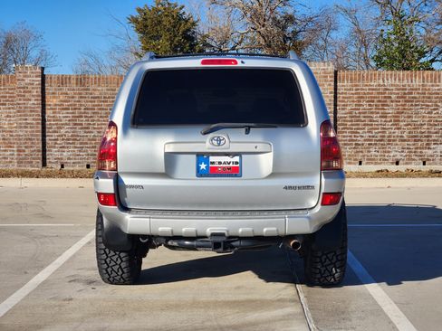 Used 2004 Toyota 4Runner Limited image 7