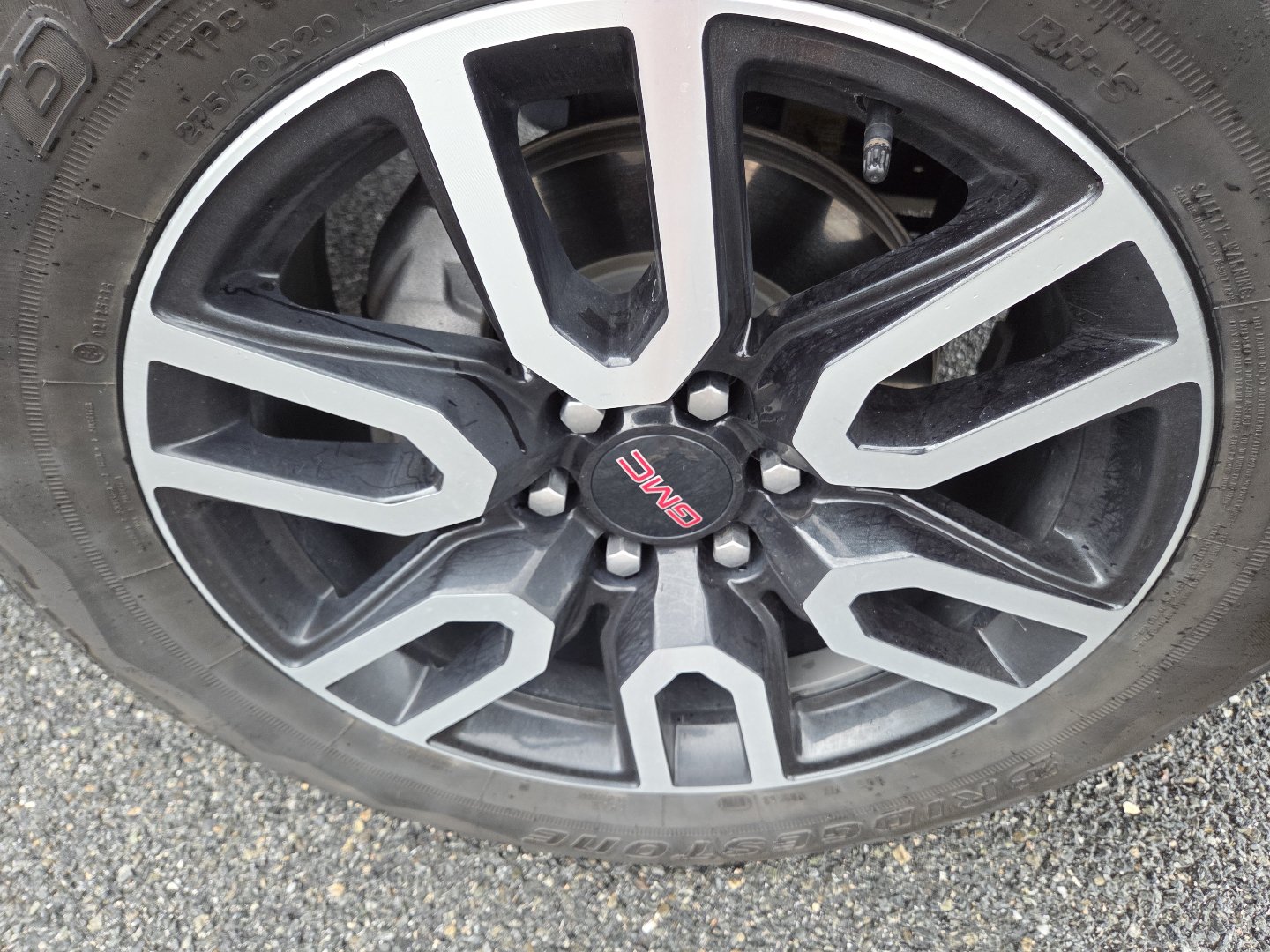 Used 2025 GMC Sierra 1500 AT4 w/ Technology Package AWD/4WD image 16