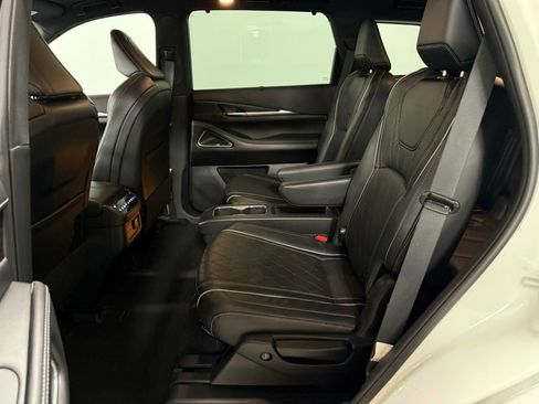 Used 2023 INFINITI QX60 Autograph w/ Cargo Package AWD/4WD image 17