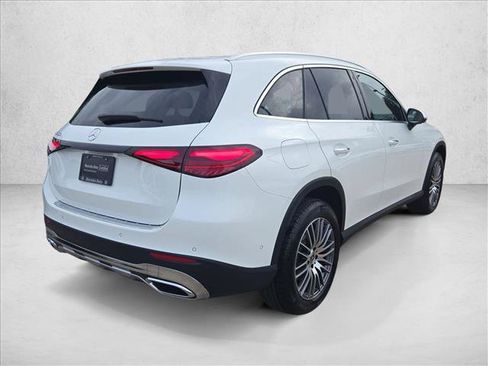 Certified 2026 Mercedes-Benz GLC 300 image 5