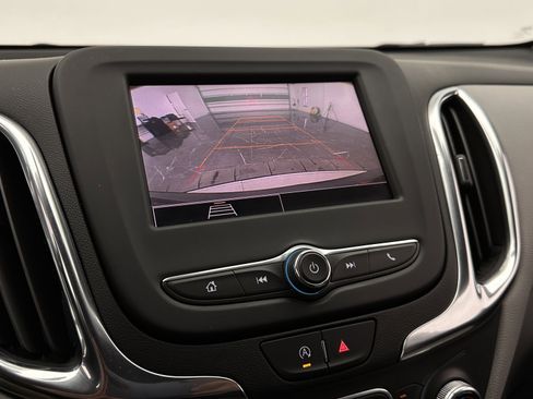 Used 2022 Chevrolet Equinox LT w/ Driver Convenience Package image 19