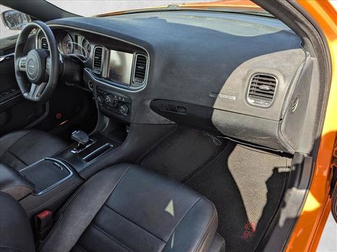 Used 2014 Dodge Charger SXT RWD image 18