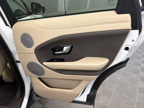 Used 2017 Land Rover Range Rover Evoque SE AWD/4WD image 25