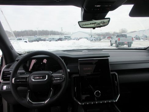 New 2026 GMC Acadia AT4 w/ Luxury Package image 16