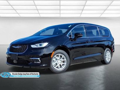 New 2026 Chrysler Pacifica Select