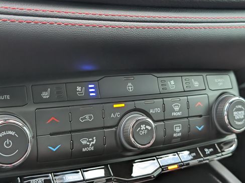 Used 2026 Dodge Durango GT w/ Tow 'N Go Package AWD/4WD image 20