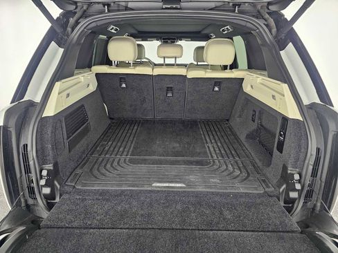Used 2023 Land Rover Range Rover SE image 14
