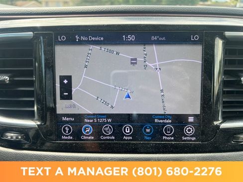 Used 2019 Chrysler Pacifica Touring-L FWD image 22