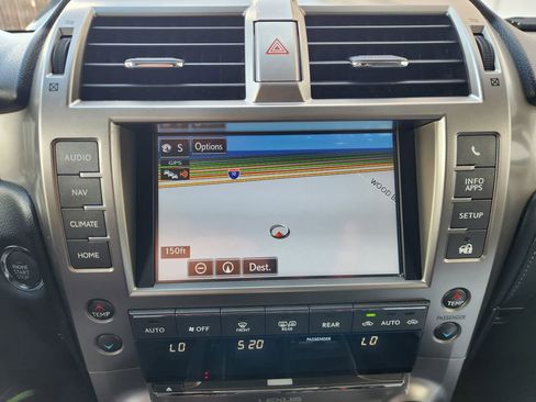 Used 2017 Lexus GX 460 Premium AWD/4WD image 18