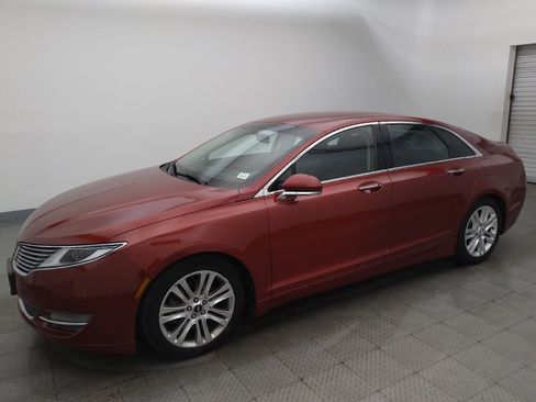 Used 2016 Lincoln MKZ FWD image 2