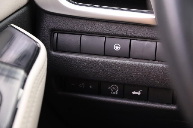 Certified 2023 Nissan Rogue SL w/ SL Premium Package AWD/4WD image 24