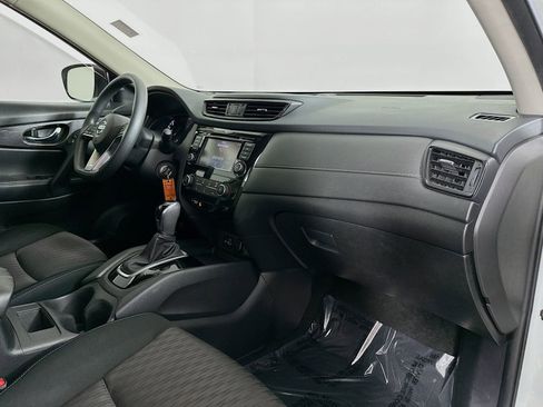 Used 2018 Nissan Rogue S image 28