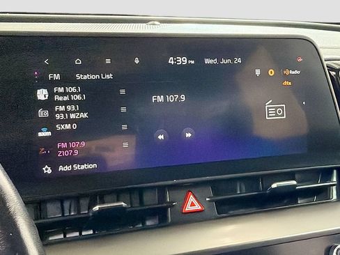 Used 2023 Kia Sportage EX w/ EX Premium Package AWD/4WD image 16