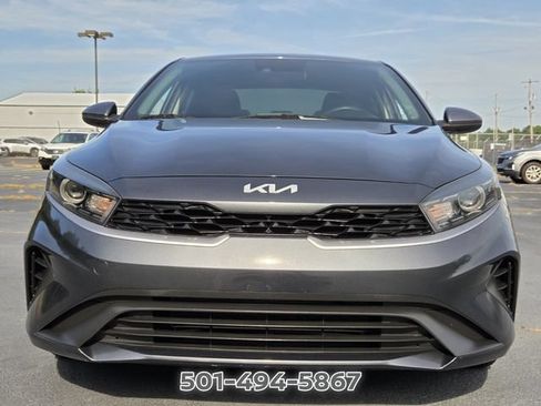 Used 2022 Kia Forte LXS FWD image 8