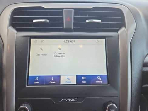 Used 2020 Ford Fusion SE AWD/4WD image 23