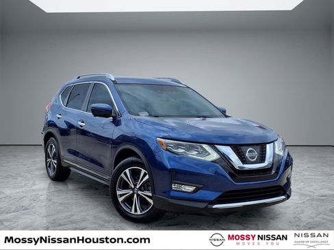 Used 2017 Nissan Rogue SL w/ SL Premium Package FWD image 1