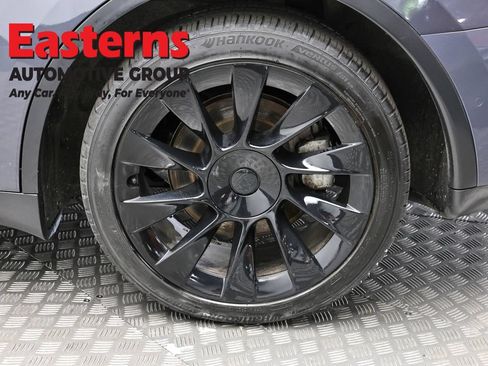Used 2021 Tesla Model Y Long Range AWD/4WD image 8