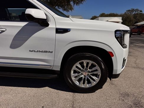 Used 2024 GMC Yukon XL SLT image 13