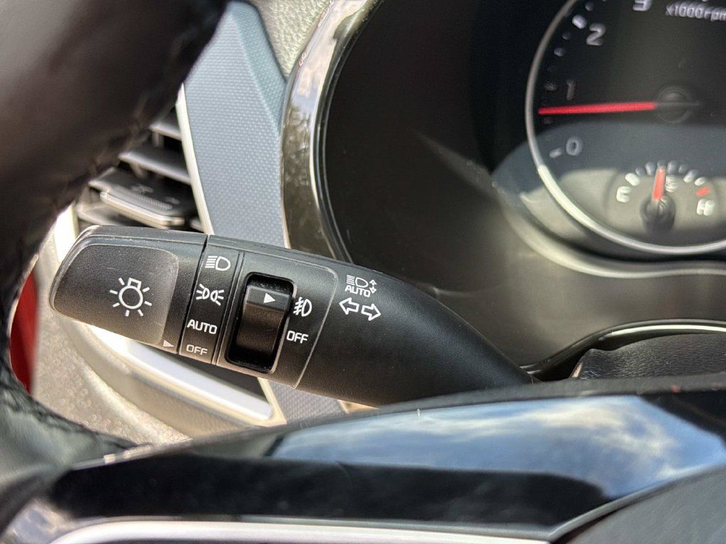 Used 2023 Kia Seltos S w/ Navigation Package FWD image 37