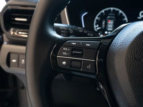 Used 2025 Honda Pilot EX-L image 22