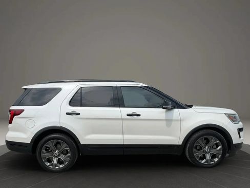 Used 2018 Ford Explorer Sport w/ Equipment Group 401A AWD/4WD image 11