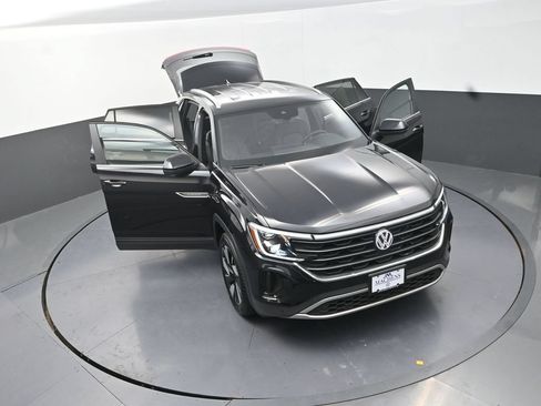 Used 2026 Volkswagen Atlas Cross Sport SE AWD/4WD image 33